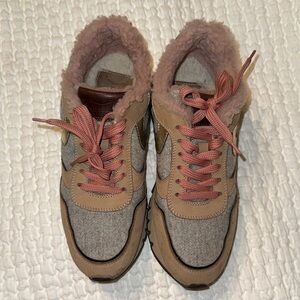 Voile Blanche Taupe & Gray Fleece-Lined Sneakers